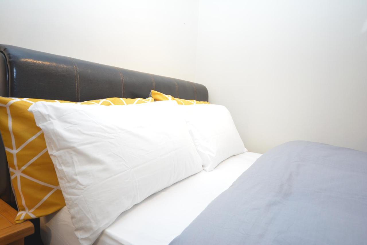 London Luxury 5 Bedroom House 2 Min Walk To The Tube Station ดาเกนแนม ภายนอก รูปภาพ